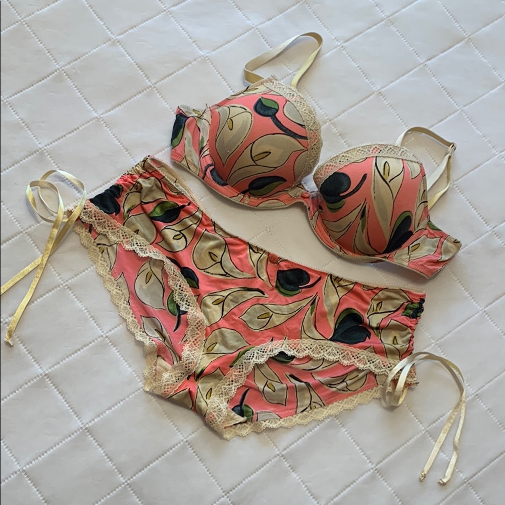 Calvin Klein Floral Lingerie Set